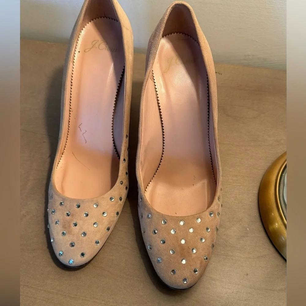 Elegant Tan Suede Heels with Studded Detail.